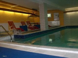 Hotel Meran Hallenbad&Sauna Saarbrücken Exterior foto